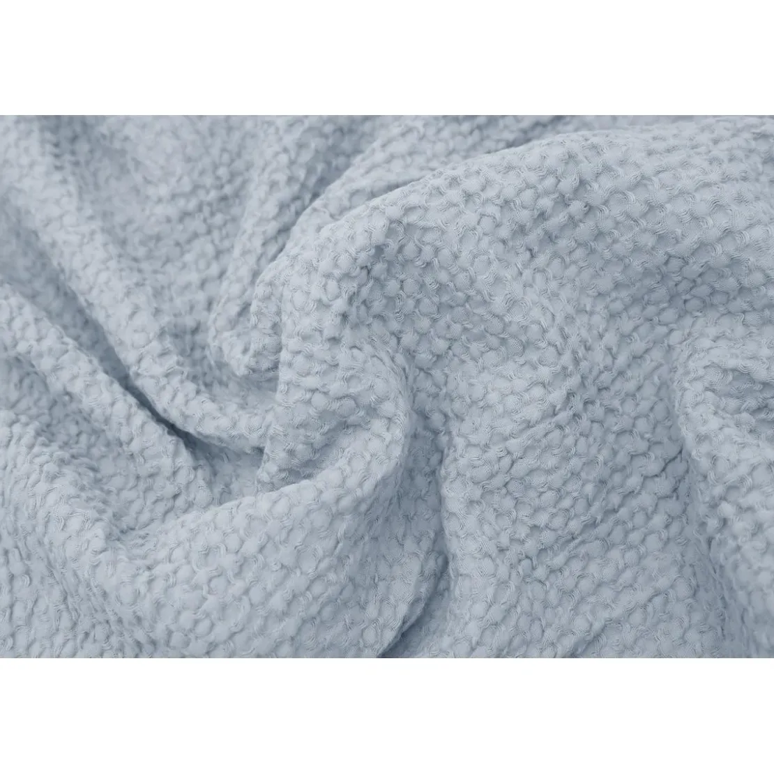 L'Officiel InteriorsPlaid en coton bleu ciel - Les basiques