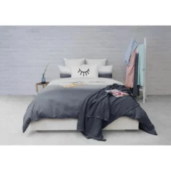 L'Officiel InteriorsPlaid en coton gris foncé - Les basiques