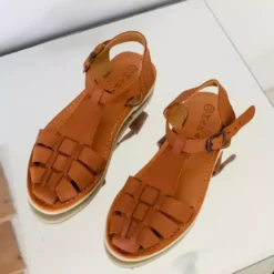 MapacheSandales femme MATILDA camel en cuir
