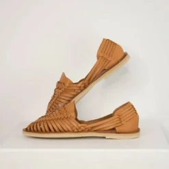 MapacheSandale tressee camel - ALEGRE en cuir