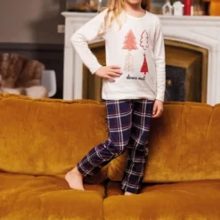 Mon P'tit DodoPyjama Long fille en Coton - Écru à Motifs Sapins de Noël / Bleu Marine à Carreaux Contrastés