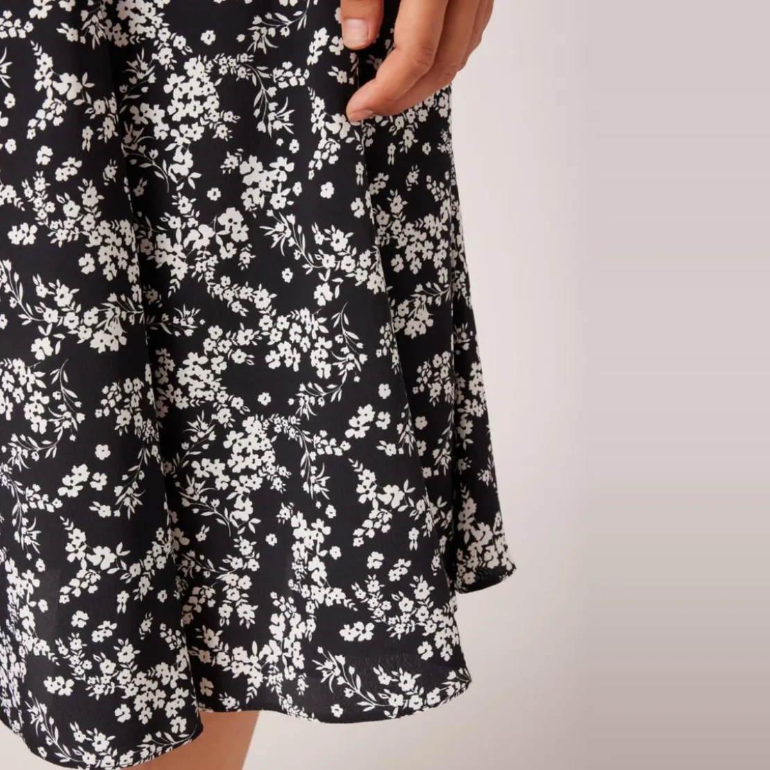 Naf NafJupe à imprimé fleuri noir