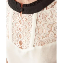 Naf NafTee shirt manches courtes col dentelle noir en viscose