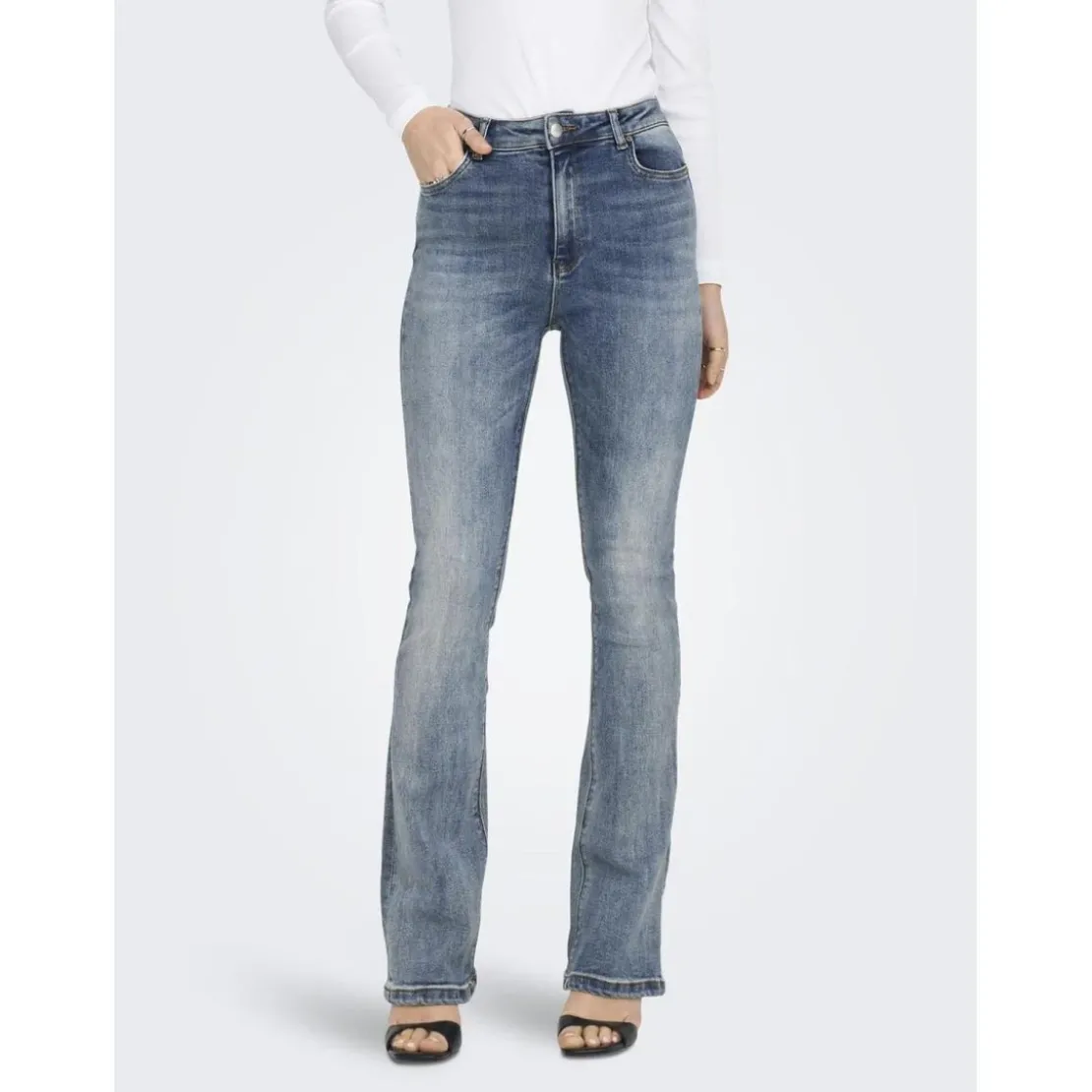 OnlyOnlmila Hw Flared Dnm Bj139 Noos bleu denim en coton Isa