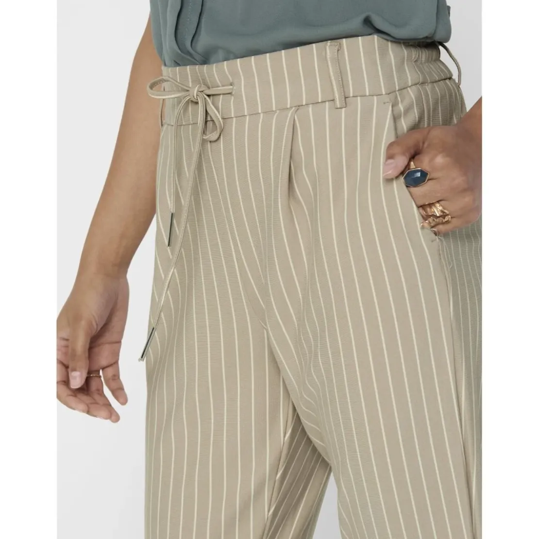 OnlyPantalon taille classique beige en viscose Yael