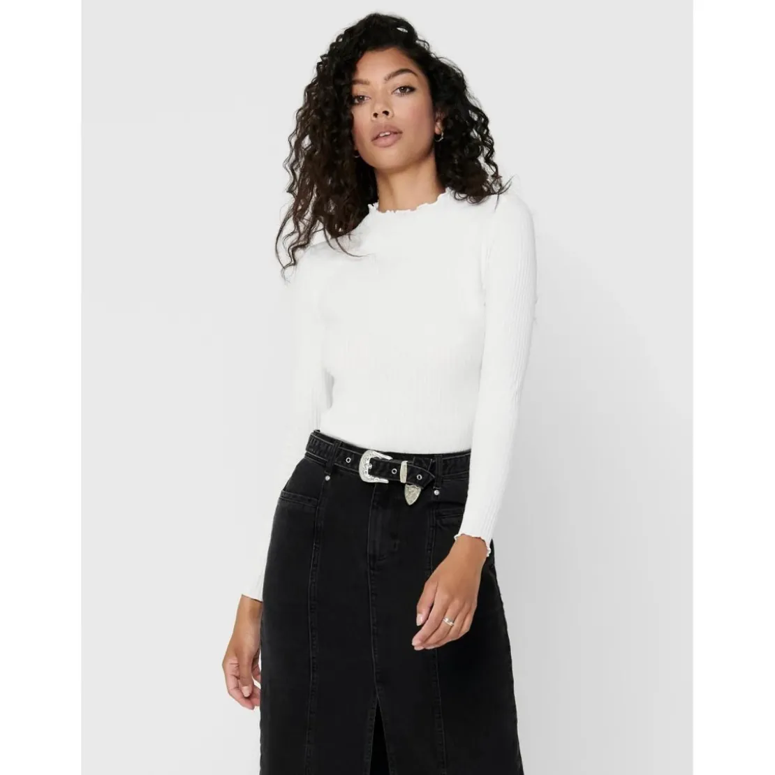 OnlyTop Col haut Manches longues Volants blanc