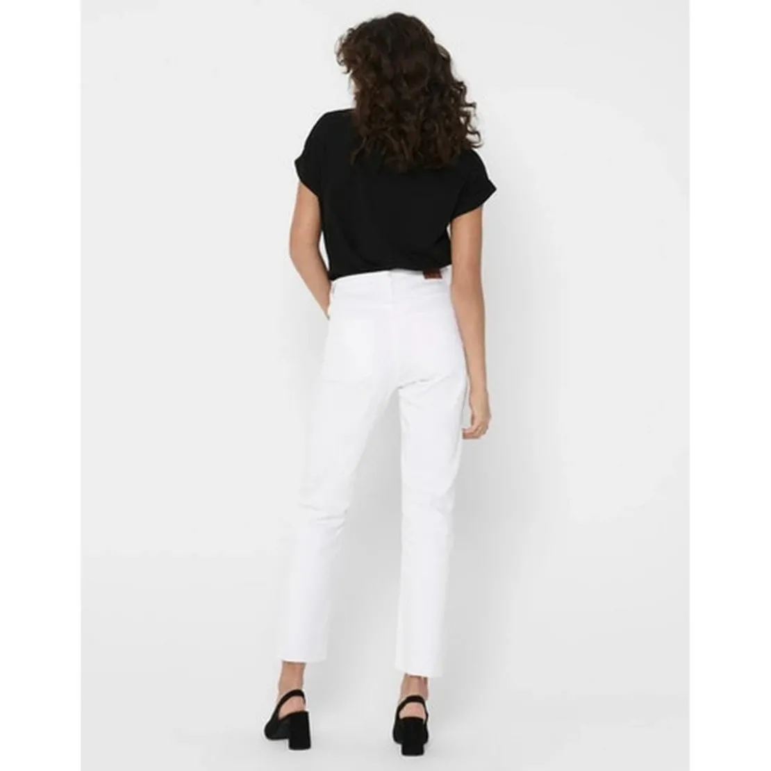 OnlyTop Col rond Manches courtes Poignets repliés noir