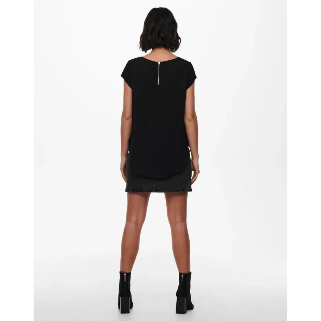 OnlyTop Col rond Manches courtes noir Amy
