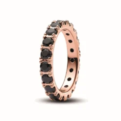 Pandora Bague femme métal doré à l'or fin avec cristal Pandora Timeless