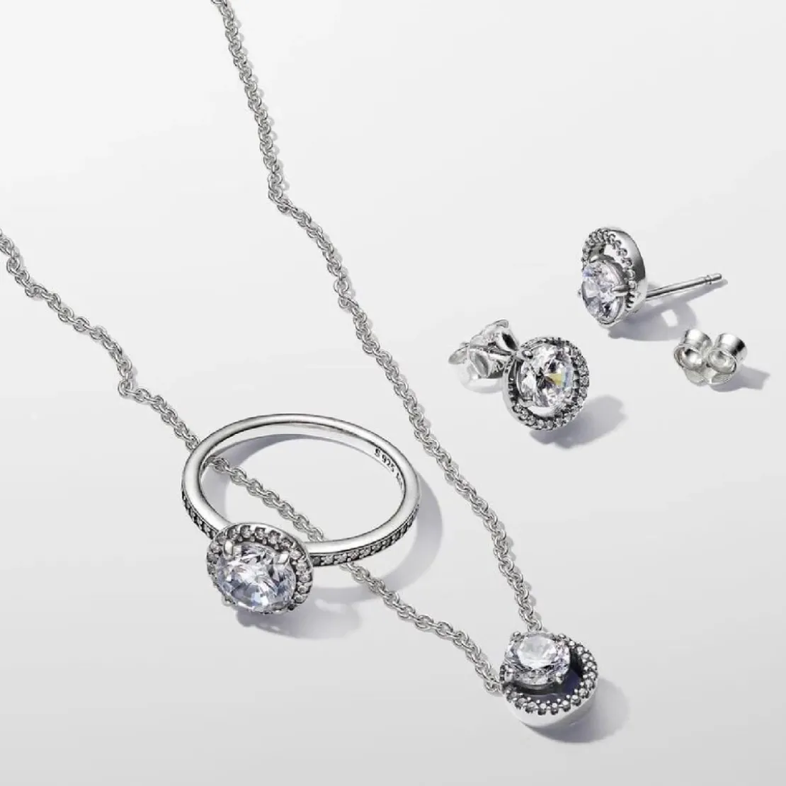 PandoraBoucles d'oreilles femme en argent sterling avec zircons Pandora