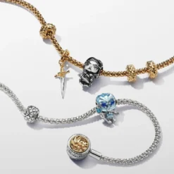 PandoraCharm Jon Snow argent sterling avec émail noir et gris femme Pandora Game of Thrones