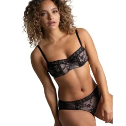 PassionataBrassière à armatures noir- Olivia