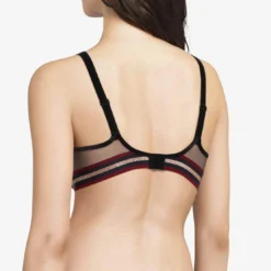 PassionataSoutien-gorge coques plongeant armatures - Noir Passionata- STREET- STREET