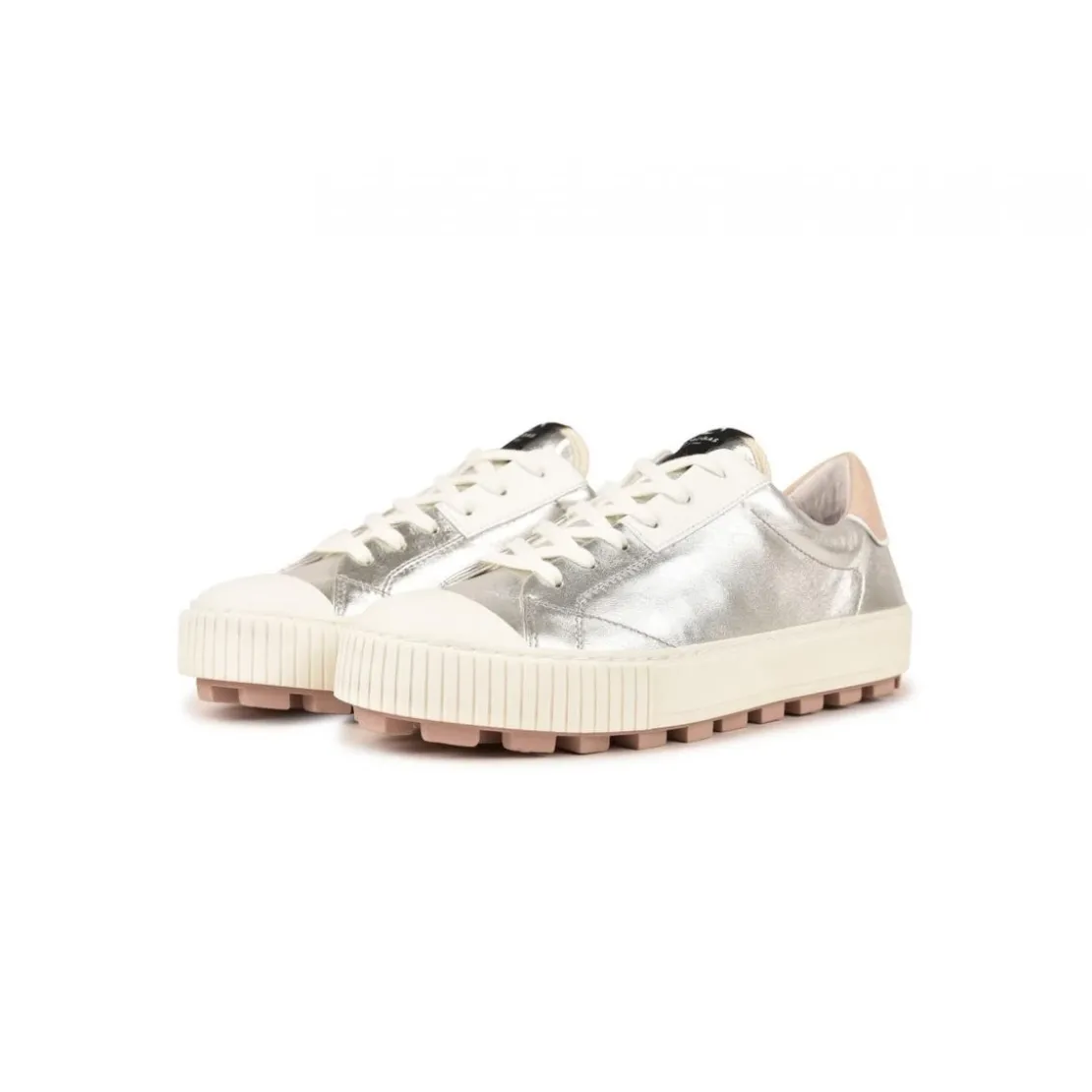 PataugasChaussure Pataugas femme tendance avec une semelle crantée épaisse - Argent en cuir