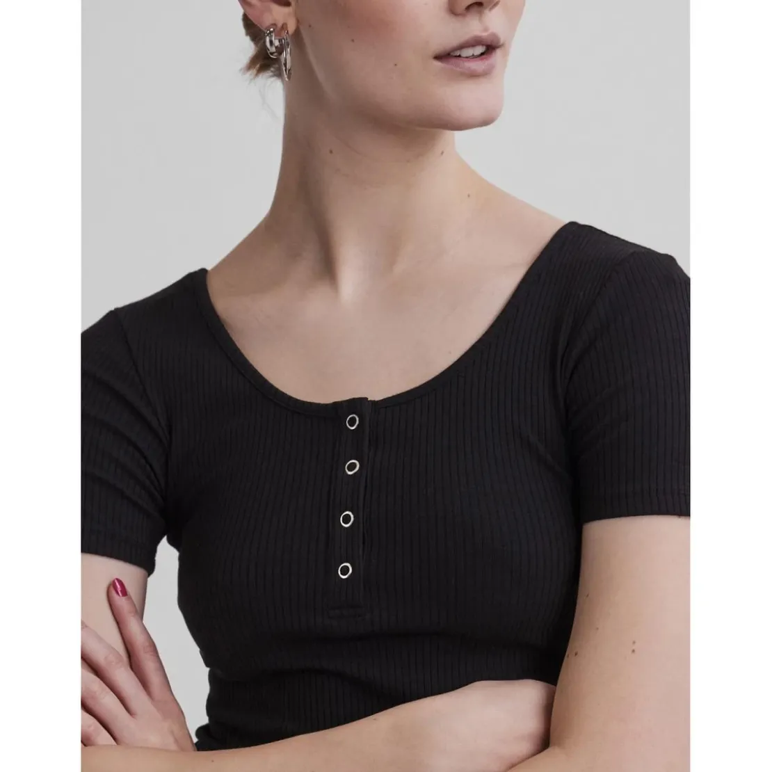 PiecesBlouse manches courtes col rond noir