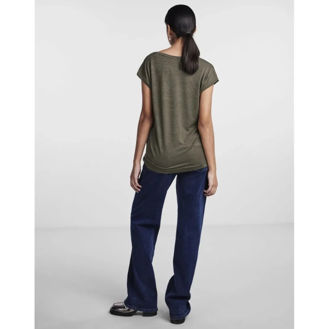 PiecesT-shirt loose fit manches courtes vert Elsie