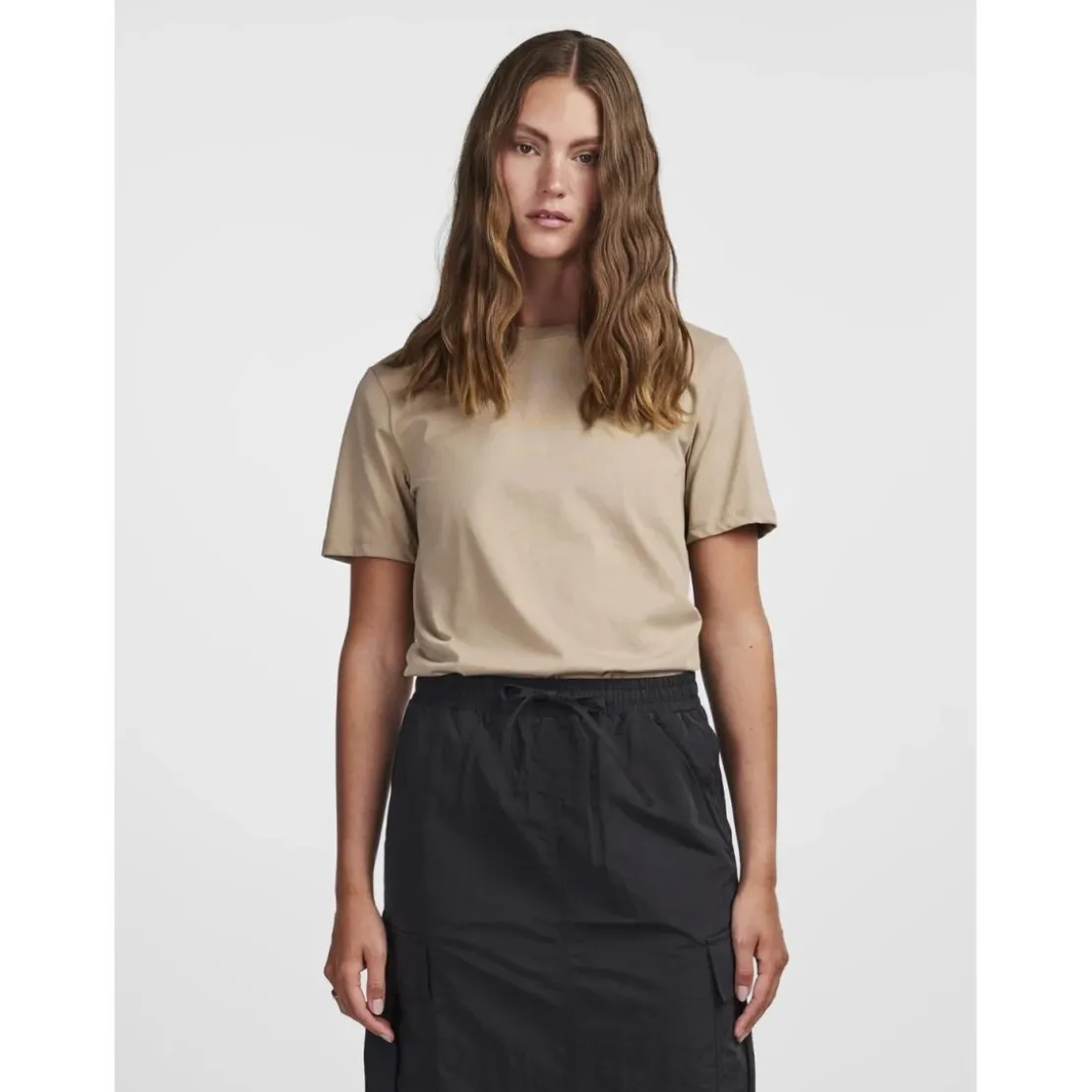 PiecesT-shirt regular fit manches courtes marron Isa