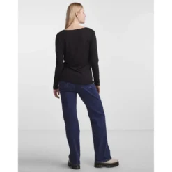 PiecesT-shirt regular fit manches longues noir en viscose