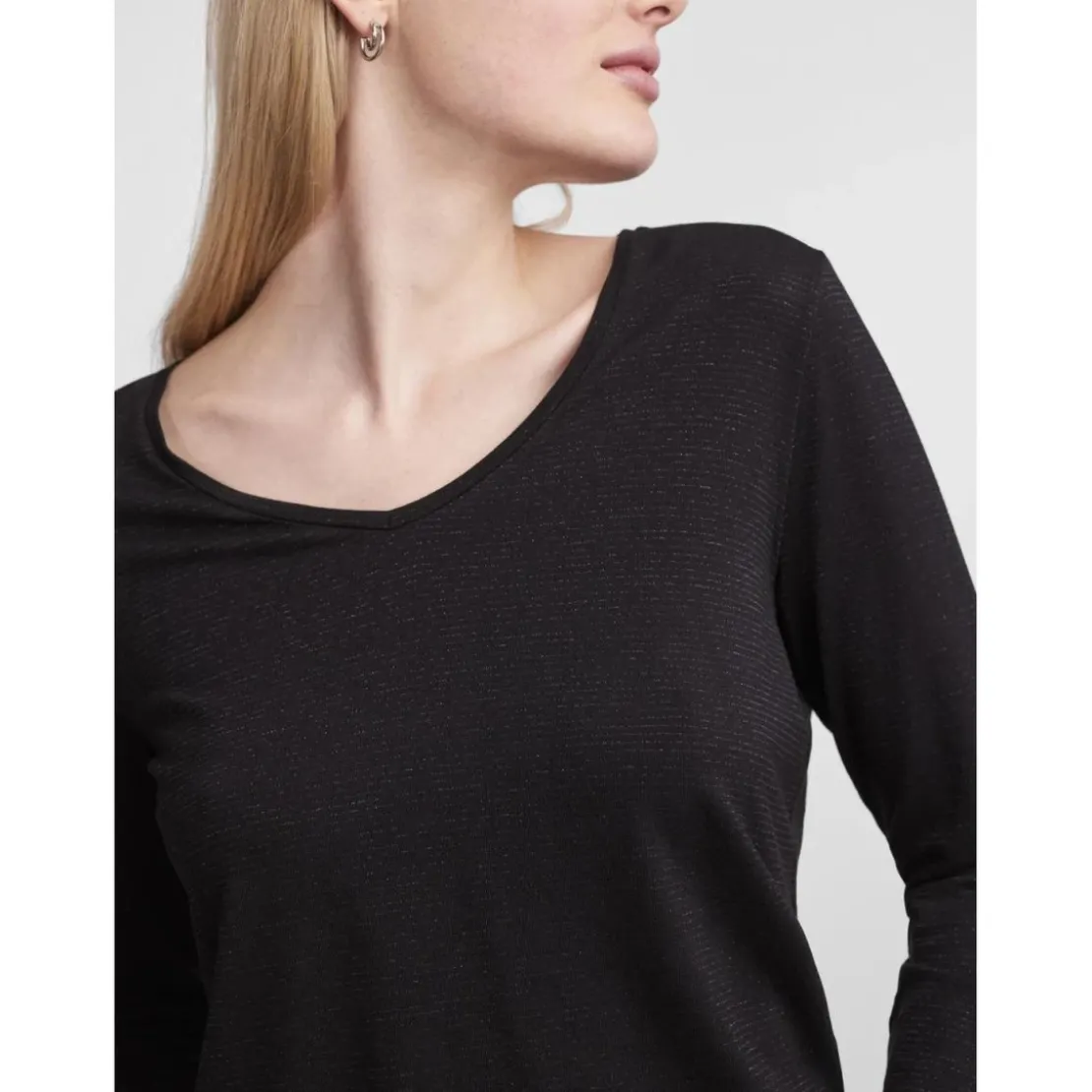 PiecesT-shirt regular fit manches longues noir en viscose