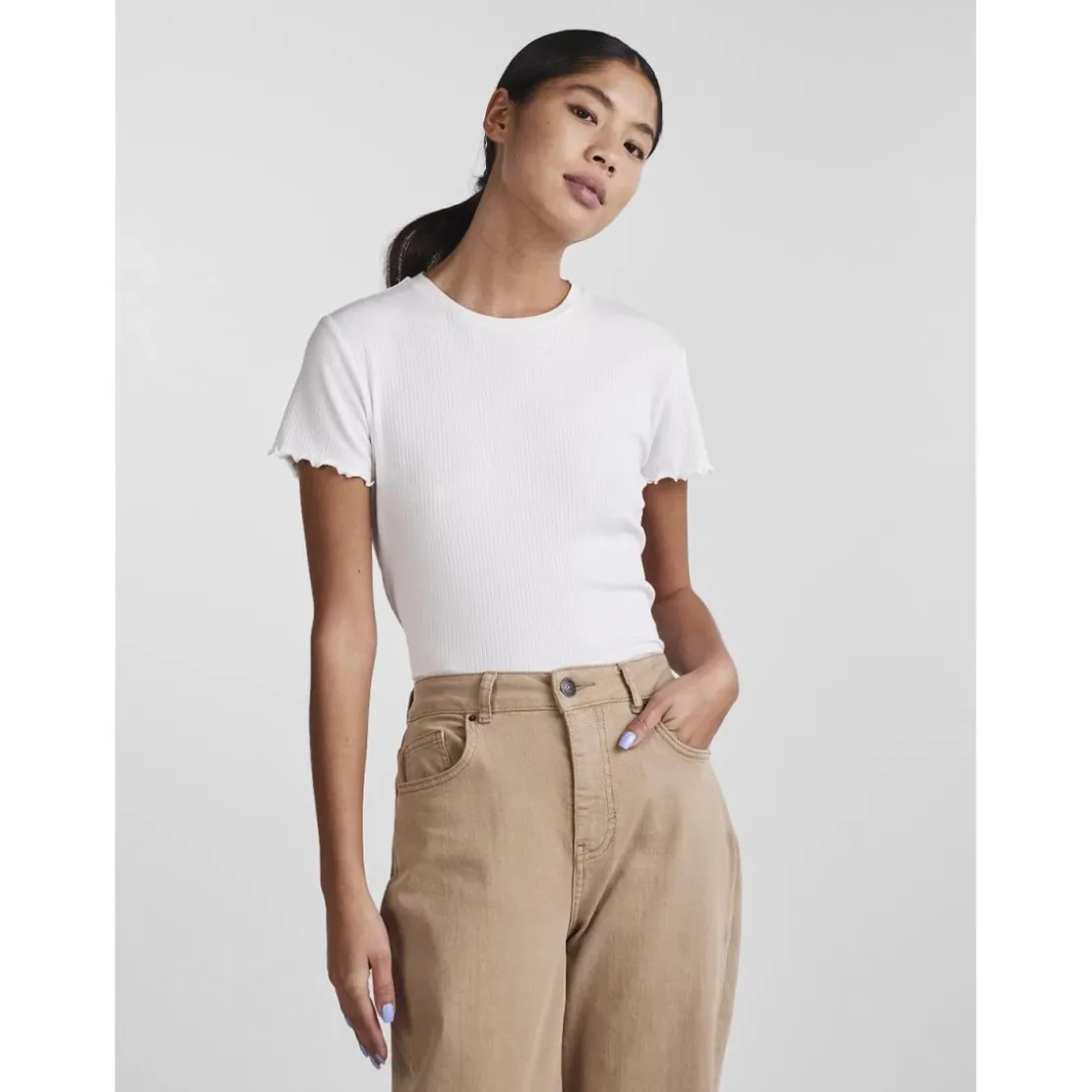PiecesT-shirt slim fit manches courtes blanc en viscose