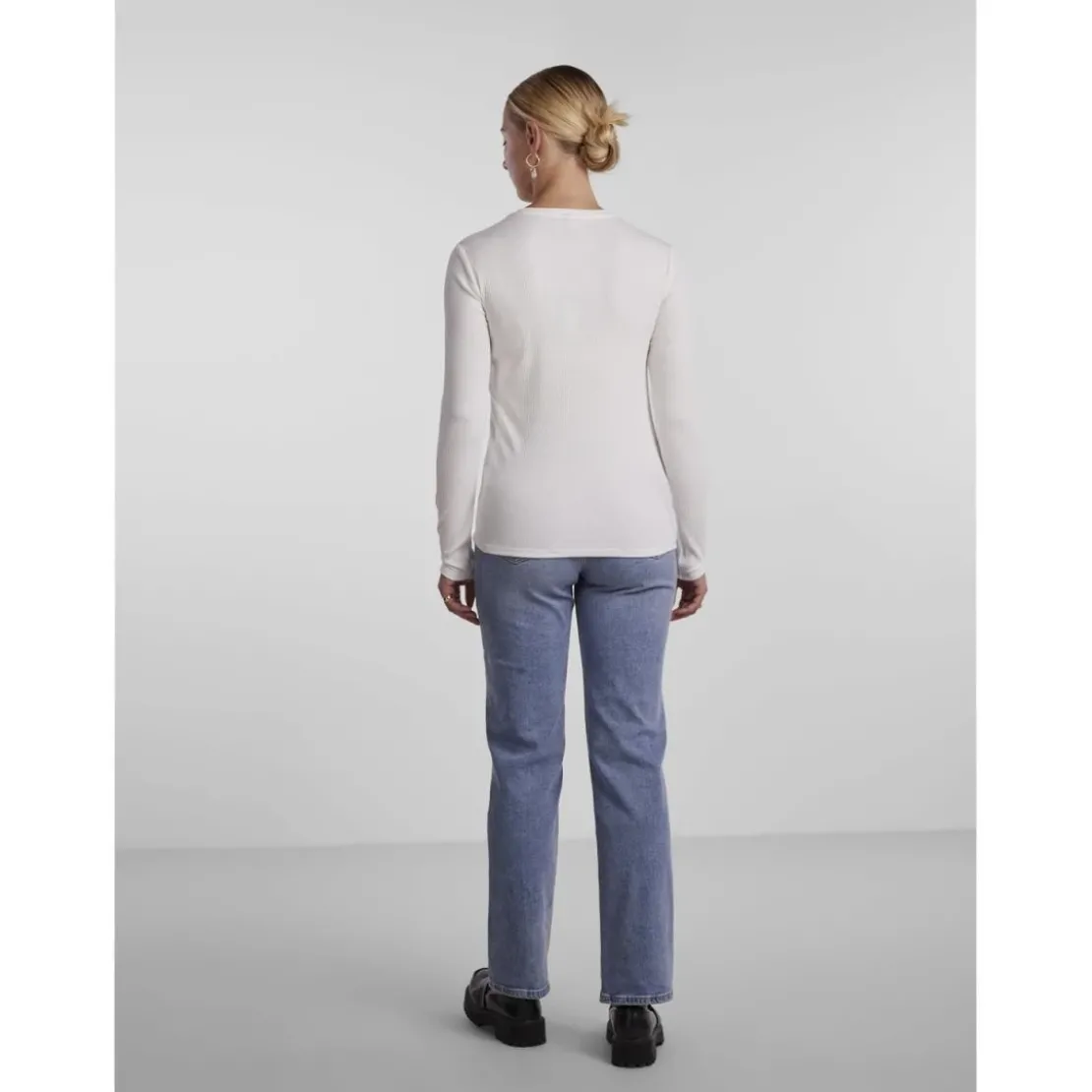 PiecesT-shirt slim fit manches longues blanc Yara