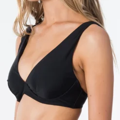 Rip CurlHaut de Maillot de Bain Triangle Armatures Noir Rip Curl- SURF ESSENTIALS ECO