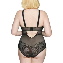 ScantillyBody dentelle stretch sans armatures noir- Indulge Me