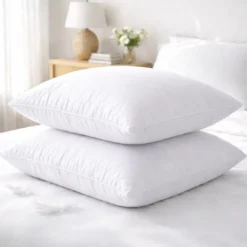SeleniaLot de 2 oreillers blancs fermes "Anti-Moustiques et Anti-Punaises de lit" - Microfibre