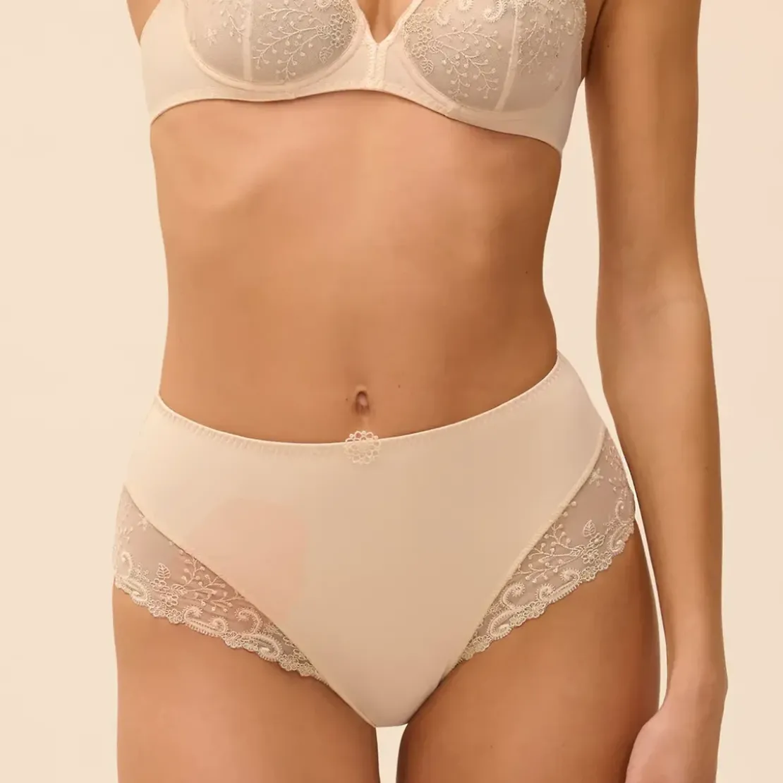 Simone PérèleCulotte taille haute beige- DELICE