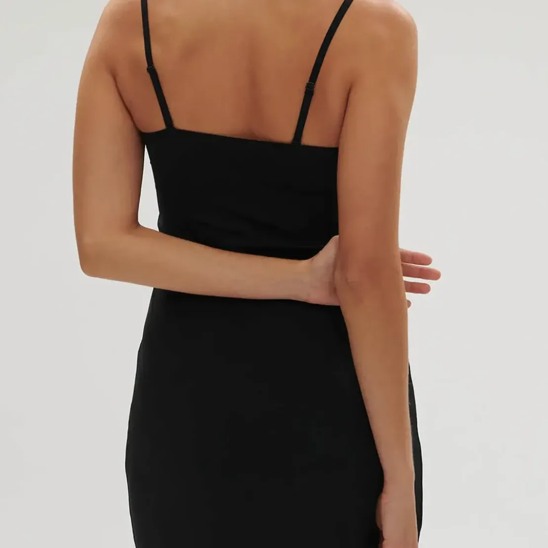 Simone PérèleFond de robe Noir- ESSENTIEL