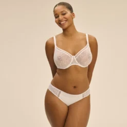 Simone PérèleSoutien-gorge avec armatures moulé décolleté plongeant blanc- COMÈTE