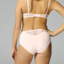 Simone PérèleSoutien-gorge corbeille- REVE