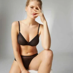 Simone PérèleSoutien-gorge Emboîtant Armatures Noir- ROSALIE