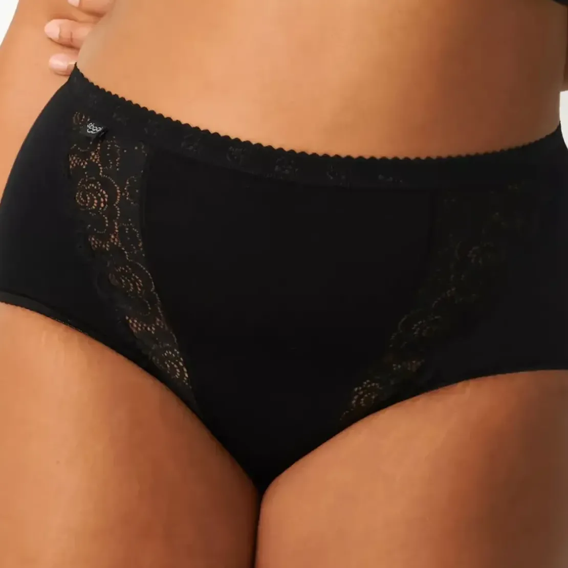 SloggiCulotte taille haute noire sloggi Chic Maxi BLACK en coton- Chic