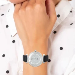 So Charm MontresMontre Héléna élégante noire ornée d'un véritable diamant noir