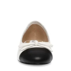 Steve MaddenBallerine en cuir blanc Ellison