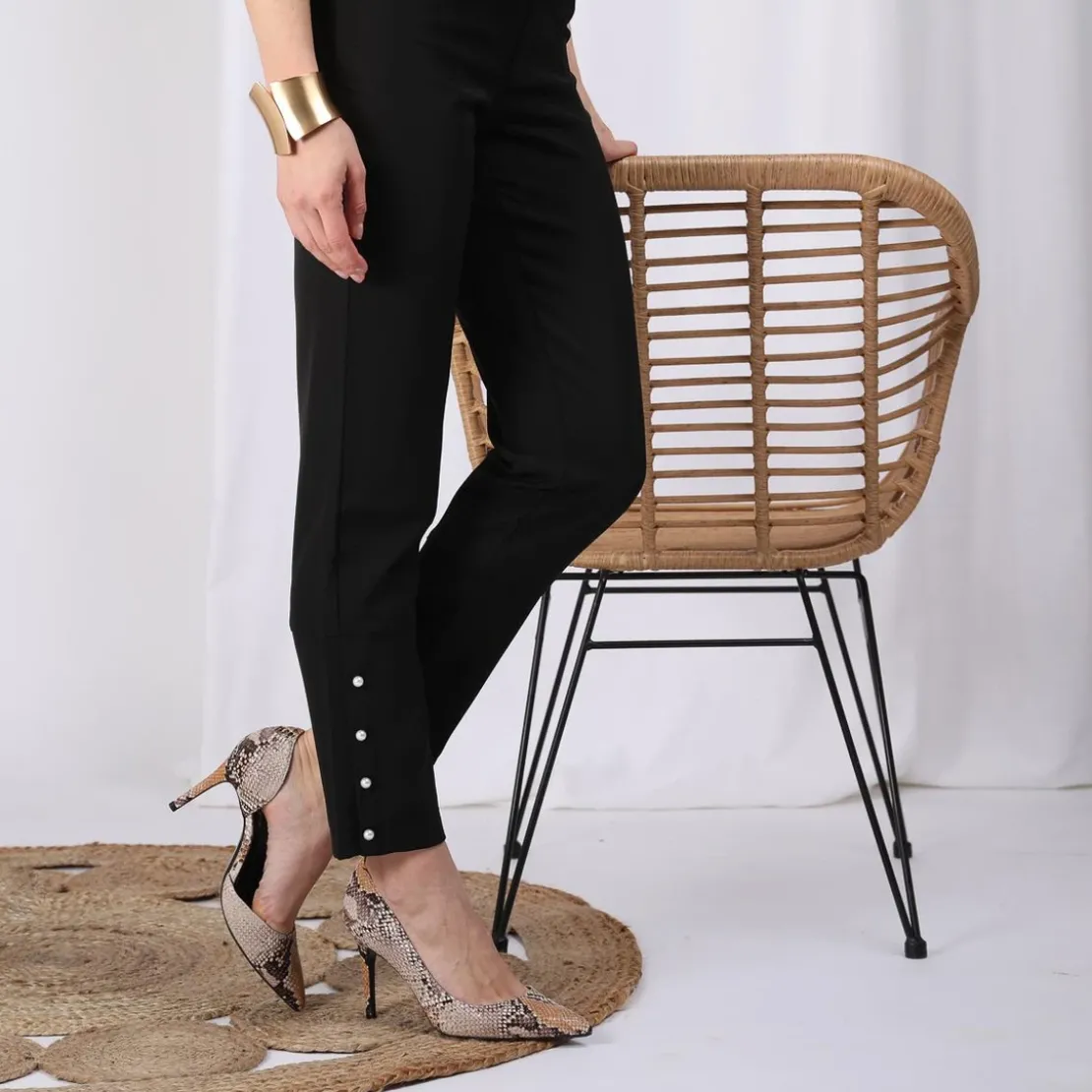3 SUISSESPantalon taille élastique bas fermés par perles fantaisie femme - Noir