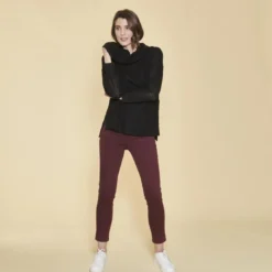 3 SUISSESPull oversize fendu et asymétrique col roulé manches longues femme - Noir