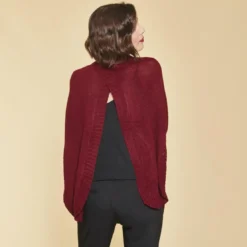 3 SUISSESPull poches plaquées bas arrondi fendu et dos croisé femme - Rouge Grenat