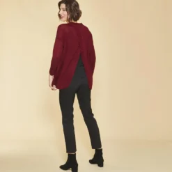 3 SUISSESPull poches plaquées bas arrondi fendu et dos croisé femme - Rouge Grenat