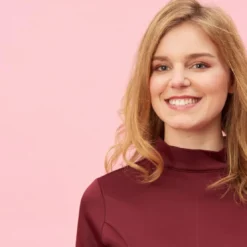 3 SUISSESRobe courte cintrée col montant manches 3/4 femme - Rouge