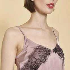 3 SUISSESRobe courte fines bretelles ajustables col V et dentelle femme - Rose Pâle