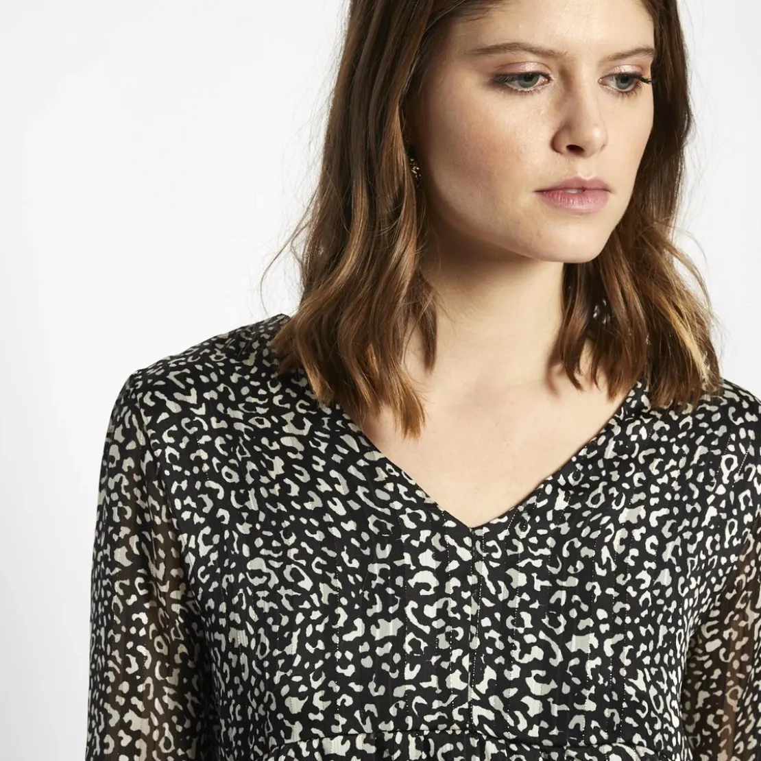 3S. x Le VestiaireBlouse col V imprimée léopard Célia Noire