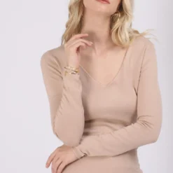 3S. x Le VestiairePull fin col V James en viscose beige