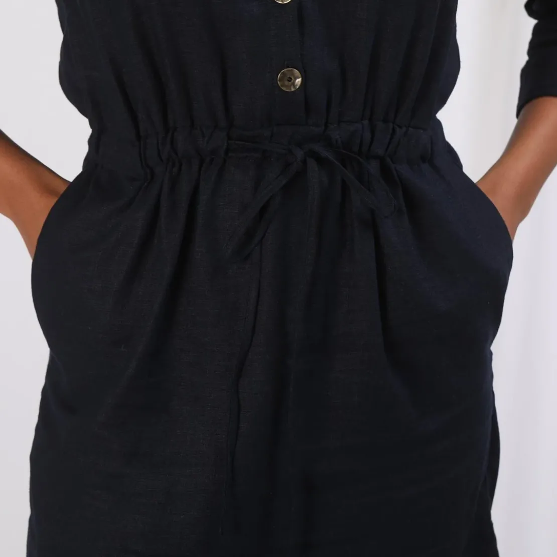 3S. x Le VestiaireRobe chemise en lin resserrée taille bleu marine