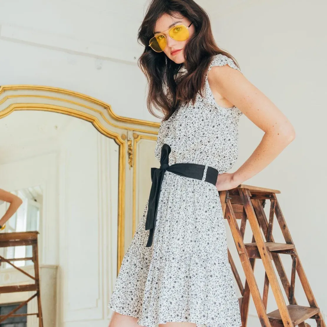 3S. x Le VestiaireRobe courte épaule dénudée imprimée fleurs Daphnée en viscose