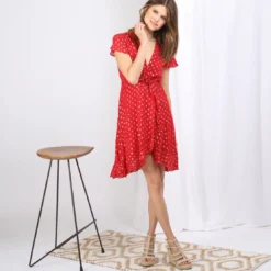 3S. x Le VestiaireRobe portefeuille à pois doré Marina en viscose