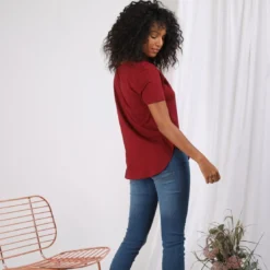 3S. x Le VestiaireTee-shirt col V manches courtes bas arrondi femme - Rouge Grenat en coton