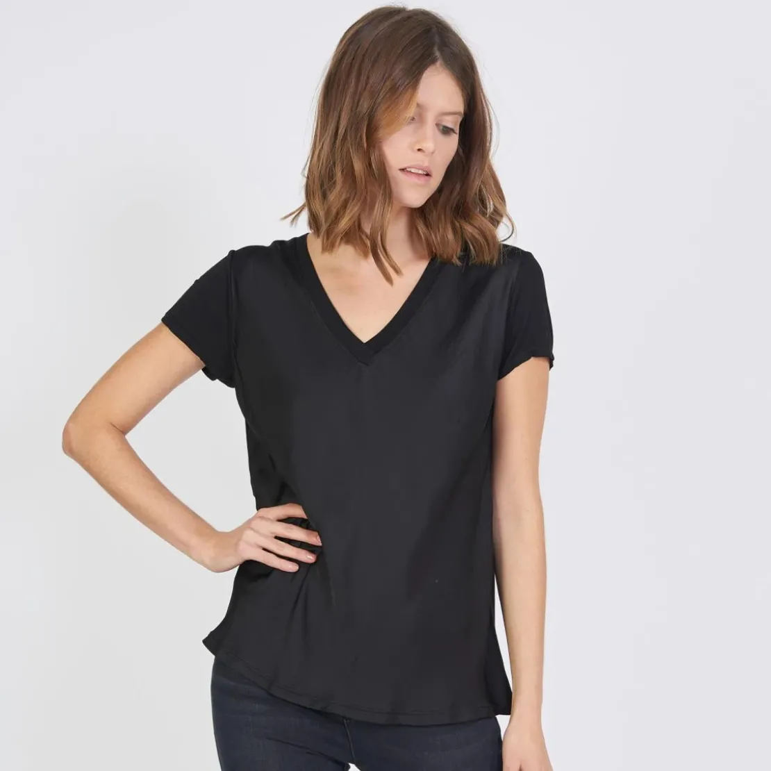 3S. x Le VestiaireTee-shirt manches courtes col V Agnès en soie