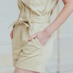 3S. x RééditionCombishort saharienne Camelia Réédition beige en coton